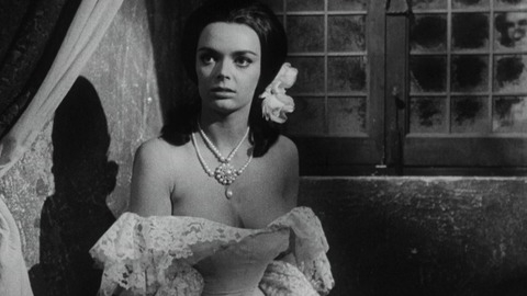 Pic: Barbara Steele in Castle of Blood