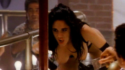 Pic: Charlie Spradling in To Sleep with a Vampire