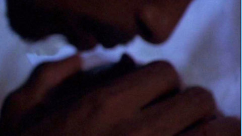 Pic: Kenya Moore in Trois