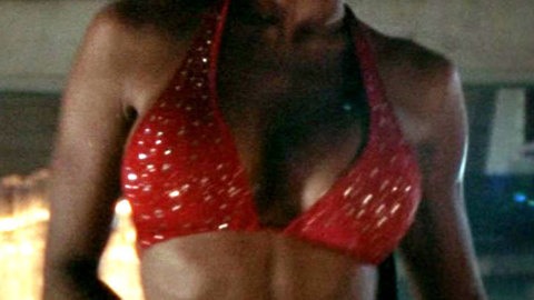 Pic: Kenya Moore in Hot Parts
