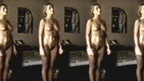 Pic: Nadja Uhl in Ufos über Waterlow