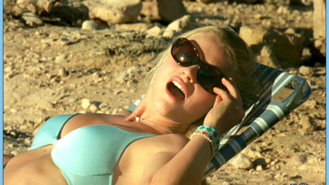 Pic: Emilie de Ravin in The Hills Have Eyes (2006)