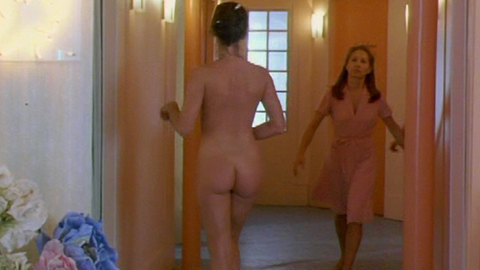 Pic: Claire Nebout in Venus Beauty Institute