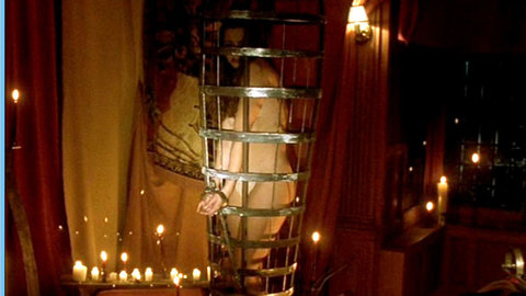 Pic: Linda Cardellini in Strangeland (1998)