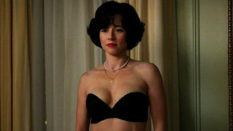 Pic: Linda Cardellini in Mad Men
