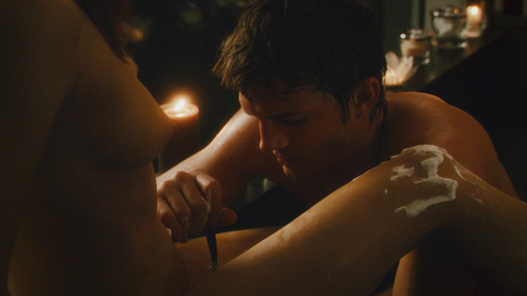 Pic: Rachel Blanchard in Spread