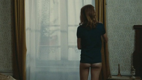 Pic: Nathalie Baye in The Mouth Agape