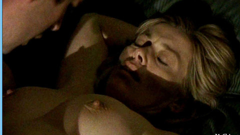 Pic: Barbara Rudnik in Doppeltes Dreieck