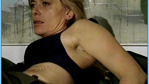 Pic: Barbara Rudnik in Doppeltes Dreieck