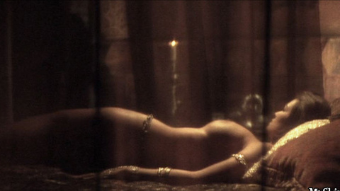 Pic: Manuela Arcuri in Mad Love