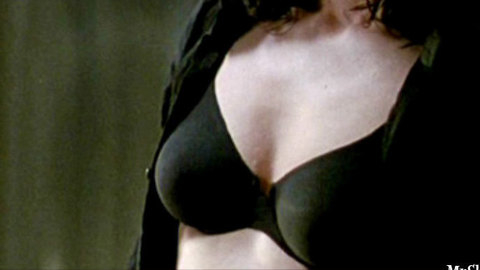 Pic: Natalia Wörner in 20 nuits et un jour de pluie