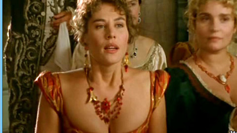 Pic: Mathilde Seigner in Madame Sans-Gêne