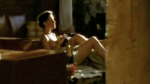 Pic: Marion Mitterhammer in Der Mond im See