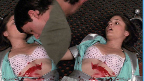 Pic: Shiri Appleby in Roswell (1999-2000)