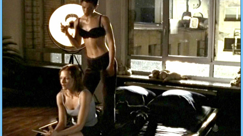 Pic: Sandra Speichert in Die Singlefalle - Liebesspiele bis in den Tod