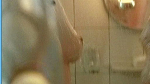 Pic: Annett Renneberg in Im Visier der Zielfahnder