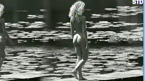 Pic: Sophie Broustal in Cache Cash