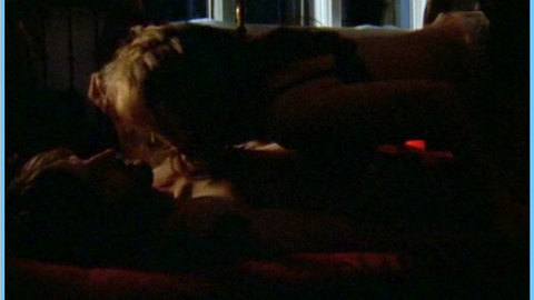 Pic: Joely Fisher in Slingshot