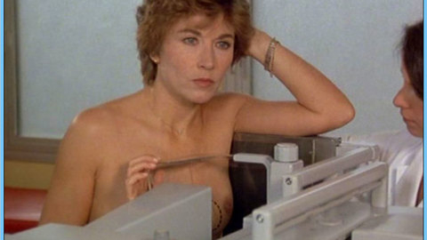 Pic: Marlène Jobert in L' amour nu