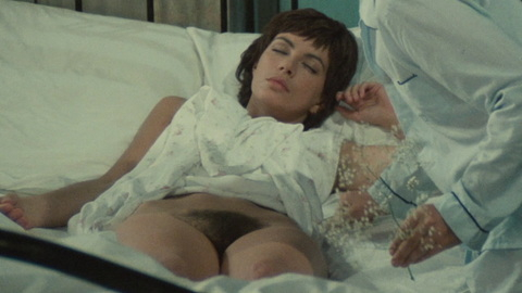 Pic: Carole Laure in Get Out Your Handkerchiefs