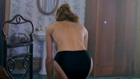 Pic: Sofia Shinas in The Hunger