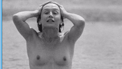 Pic: Anne Brochet in Dust