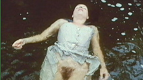 Pic: Julie-Anne Roth in Le sang du renard