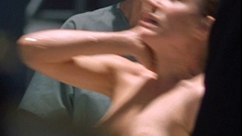 Pic: Sarah Wynter in The 6th Day