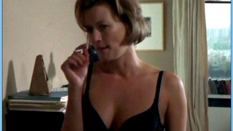 Pic: Suzanne von Borsody in Dunkle Tage