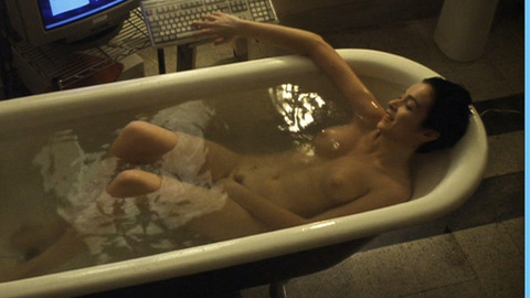 Pic: Stefania Rocca in Viol@