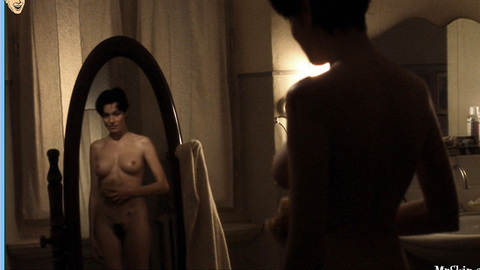 Pic: Stefania Rocca in Viol@