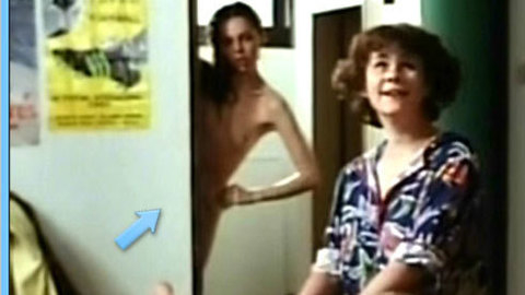 Pic: Consuelo De Haviland in Austern mit Senf