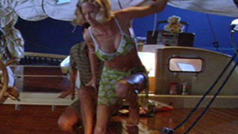 Pic: Erinn Bartlett in Deep Blue Sea (1999)