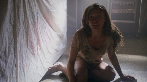 Pic: Julia Stiles in Dexter
