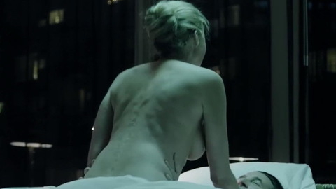 Pic: Estella Warren in The Stranger Within