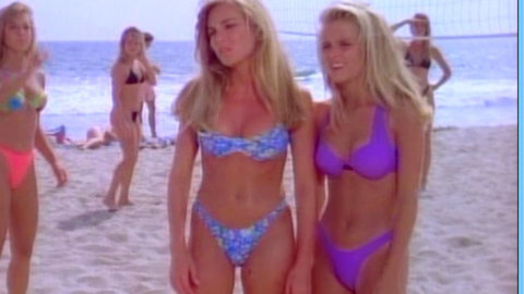 Pic: Kelly Packard in Baywatch
