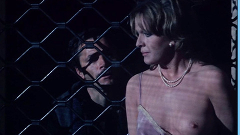 Pic: Lisa Gastoni in Submission