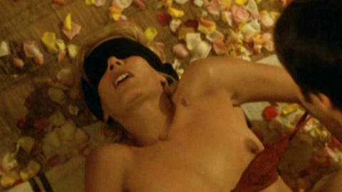 Pic: Ursula Karven in Holiday Affair