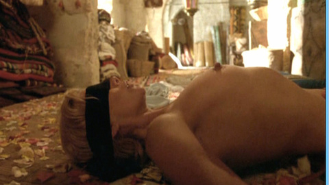 Pic: Ursula Karven in Holiday Affair