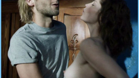 Pic: Sienna Guillory in Silence Becomes You