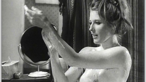 Pic: Danielle Ouimet in Valérie