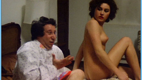 Pic: Lory Del Santo in La profesora de educación sexual