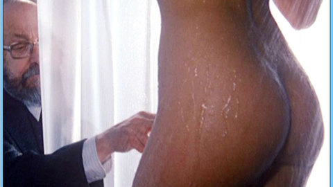 Pic: Lory Del Santo in W la foca!