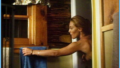 Pic: Tiffany Bolling in Kingdom of the Spiders