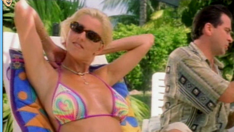Pic: Amy Lynn Baxter in Smokin' Stogies