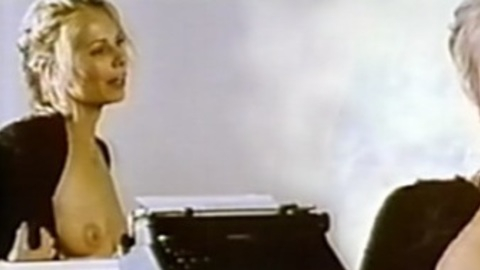 Pic: Claudine Wilde in Das rote Strumpfband