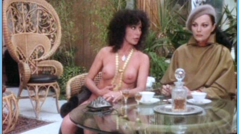 Pic: Isela Vega in La Pulquería