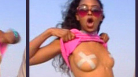 Pic: Ananda Lewis in MTV's 10 Most Revealing Moments 2000