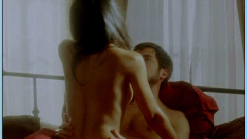 Pic: Emmanuelle Chriqui in Deceit