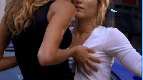 Pic: Jennifer Esposito in Taxi